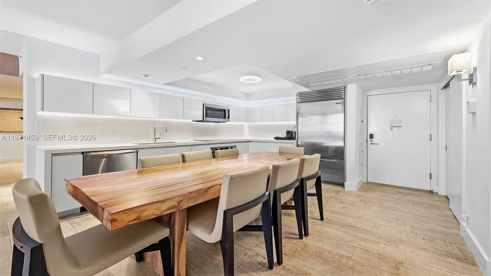 102 24th St 904, Miami Beach, Florida 33139, Miami Beach, Florida 33139, 3 Bedrooms Bedrooms, ,3 BathroomsBathrooms,Residential,For Sale,102 24th St 904, Miami Beach, Florida 33139,A11971459