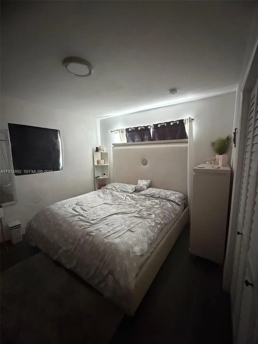 331 Nw 39th Ave 1, Lauderhill, Florida 33311, Lauderhill, Florida 33311, 4 Bedrooms Bedrooms, ,1 BathroomBathrooms,Residential Lease,For Rent,331 Nw 39th Ave 1, Lauderhill, Florida 33311,A11972892