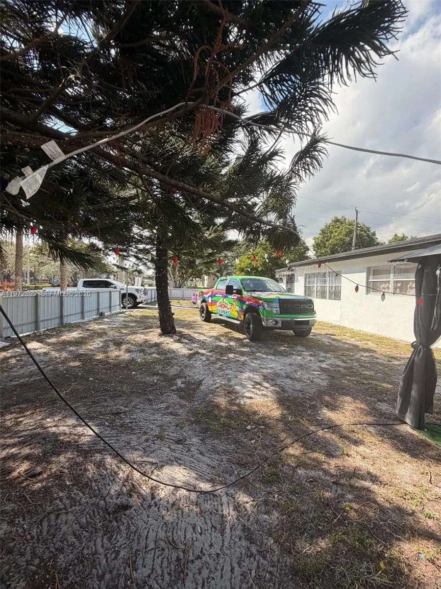 331 Nw 39th Ave 1, Lauderhill, Florida 33311, Lauderhill, Florida 33311, 4 Bedrooms Bedrooms, ,1 BathroomBathrooms,Residential Lease,For Rent,331 Nw 39th Ave 1, Lauderhill, Florida 33311,A11972892