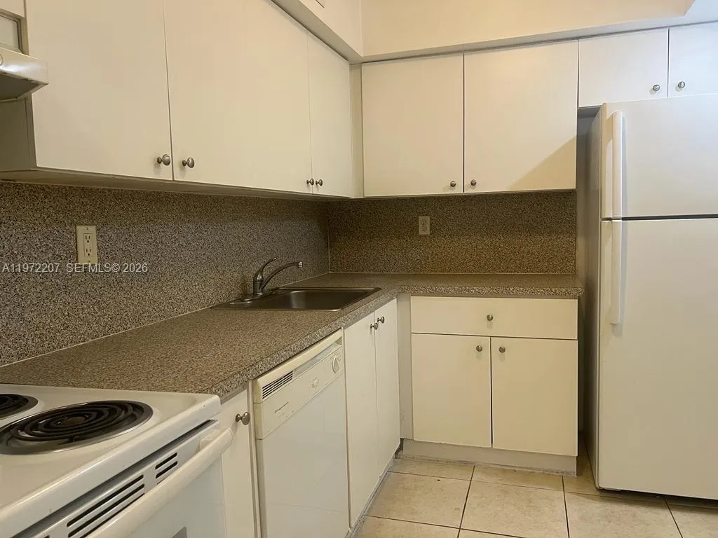 1805 Sans Souci Blvd 429, North Miami, Florida 331, North Miami, Florida 33181, 1 Bedroom Bedrooms, ,1 BathroomBathrooms,Residential Lease,For Rent,1805 Sans Souci Blvd 429, North Miami, Florida 331,A11972207