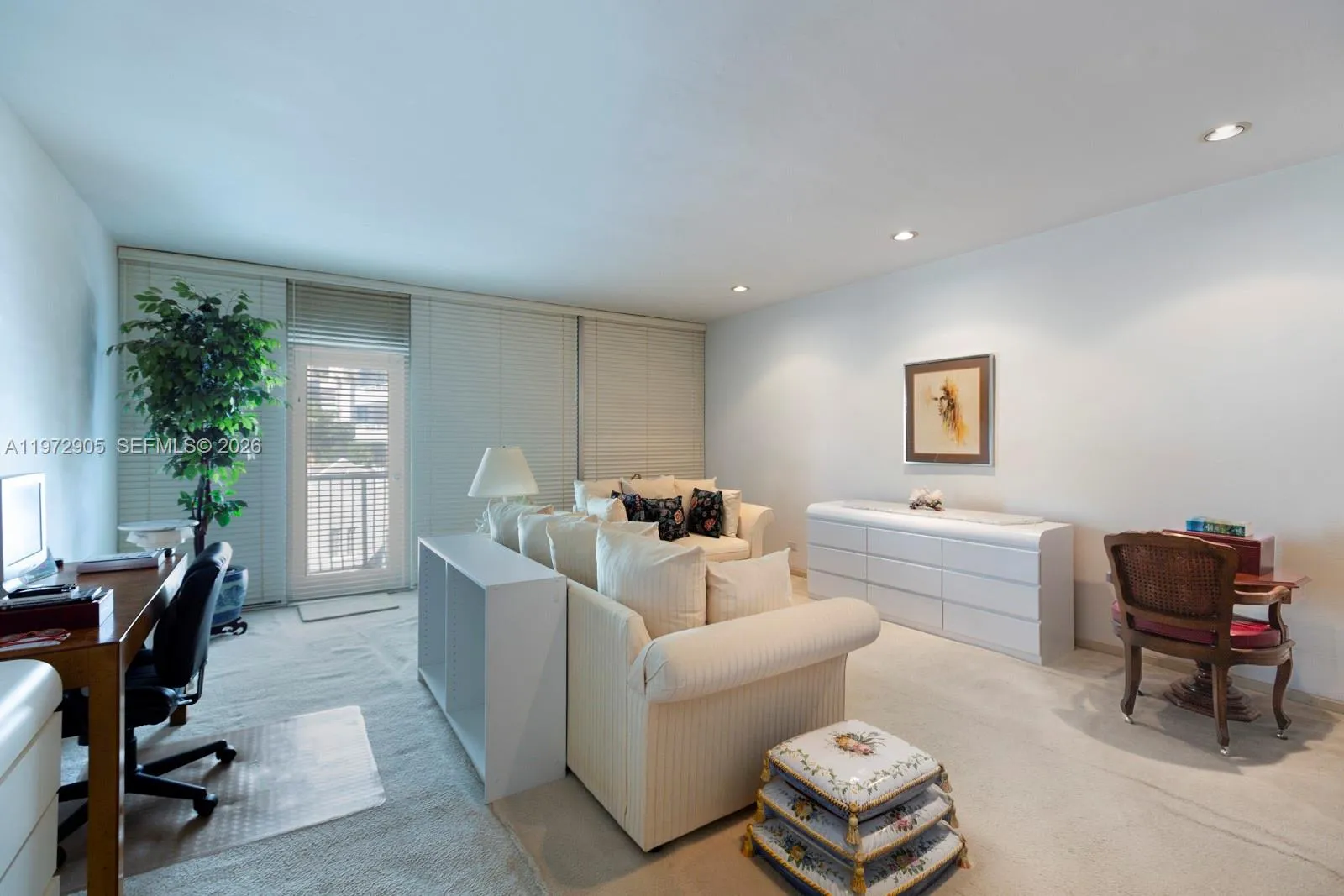 1408 Brickell Bay Dr 414, Miami, Florida 33131, Miami, Florida 33131, 1 Bedroom Bedrooms, ,1 BathroomBathrooms,Residential,For Sale,1408 Brickell Bay Dr 414, Miami, Florida 33131,A11972905