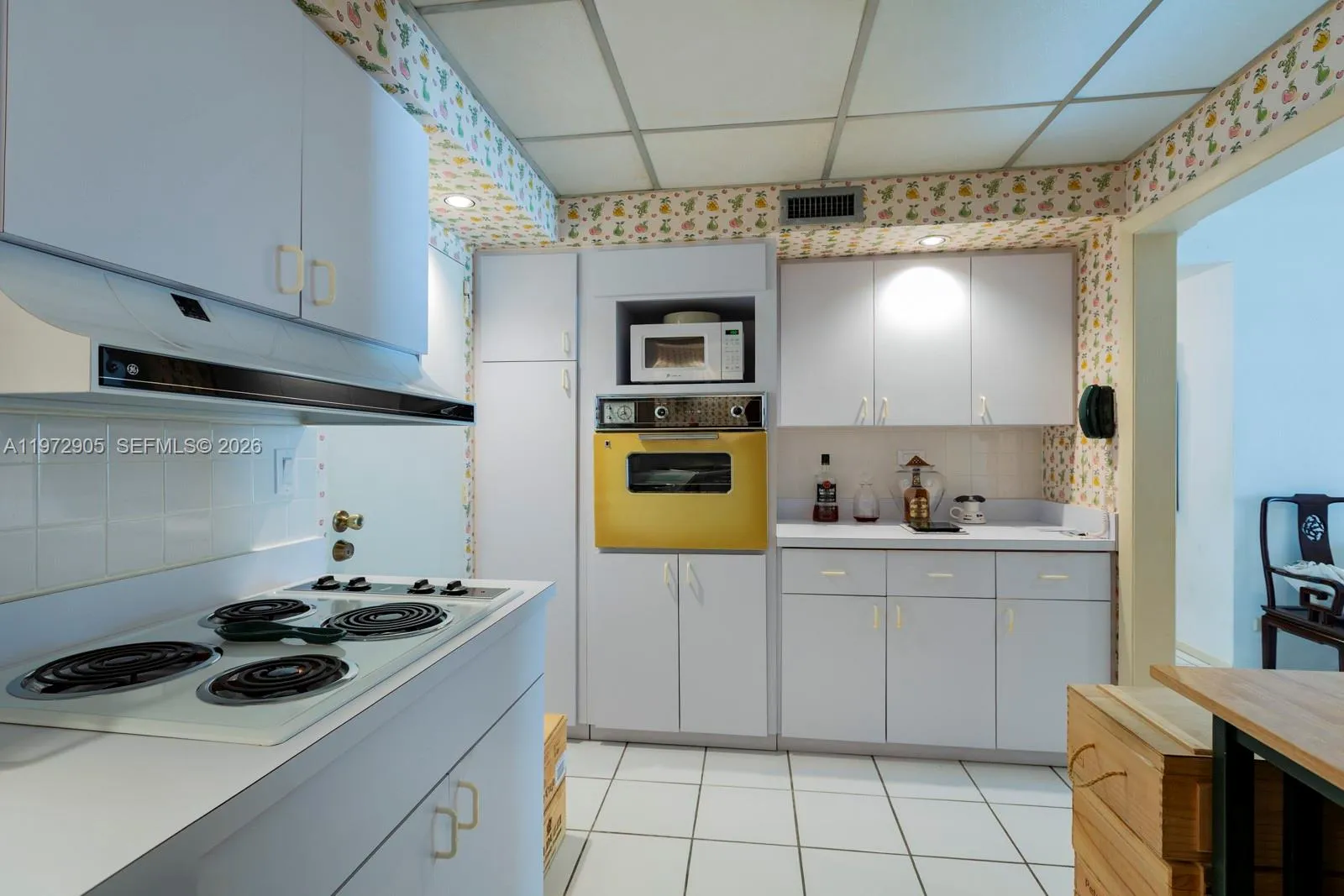 1408 Brickell Bay Dr 414, Miami, Florida 33131, Miami, Florida 33131, 1 Bedroom Bedrooms, ,1 BathroomBathrooms,Residential,For Sale,1408 Brickell Bay Dr 414, Miami, Florida 33131,A11972905