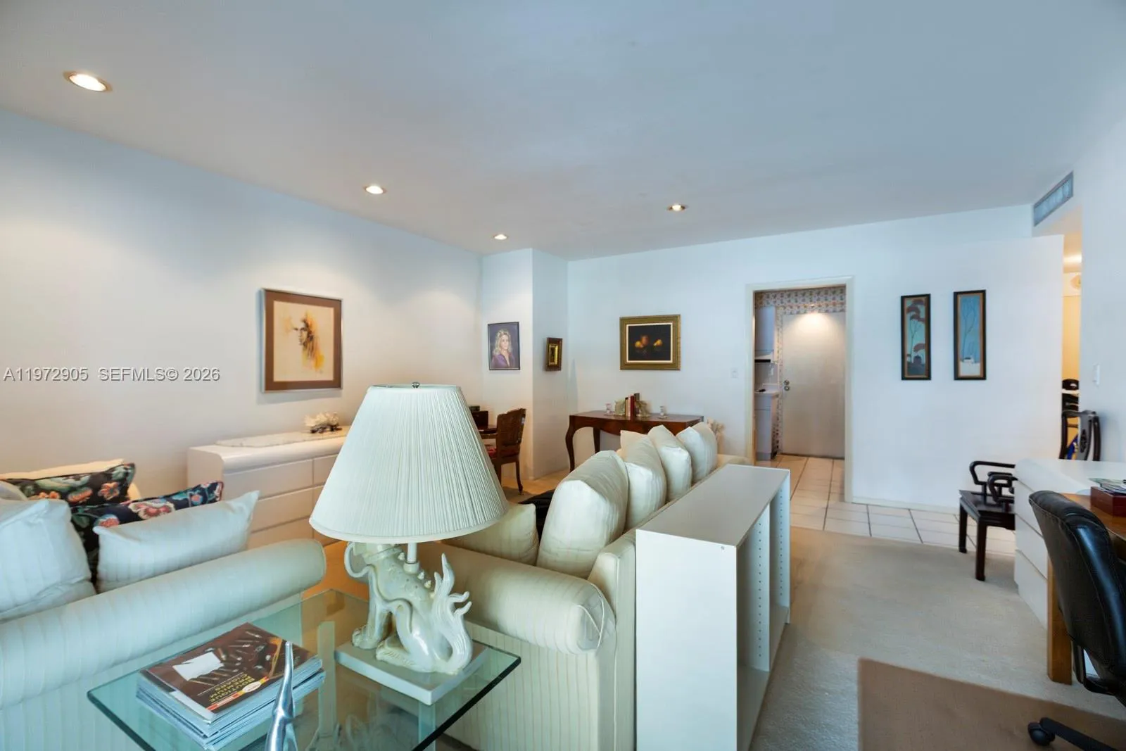 1408 Brickell Bay Dr 414, Miami, Florida 33131, Miami, Florida 33131, 1 Bedroom Bedrooms, ,1 BathroomBathrooms,Residential,For Sale,1408 Brickell Bay Dr 414, Miami, Florida 33131,A11972905