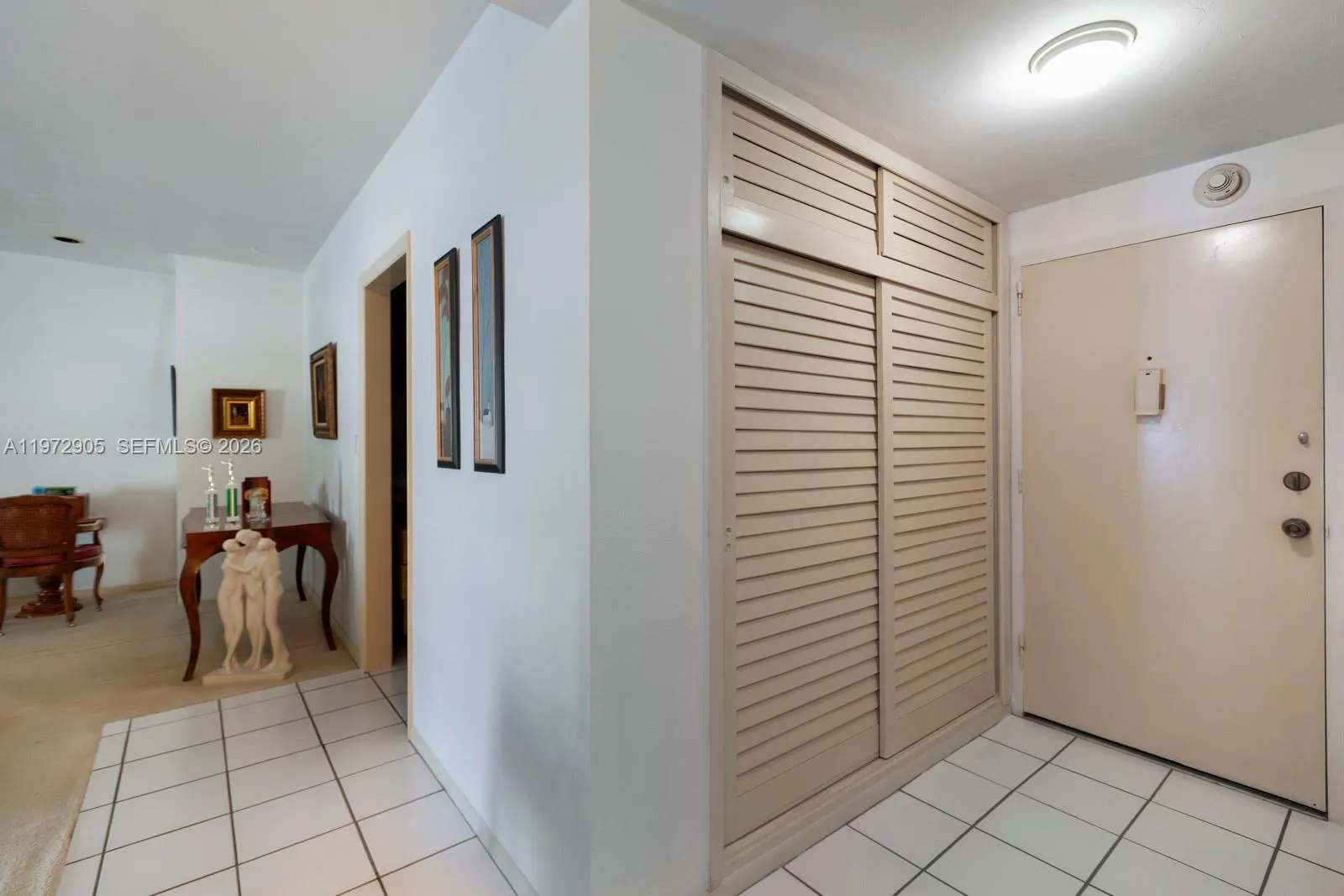 1408 Brickell Bay Dr 414, Miami, Florida 33131, Miami, Florida 33131, 1 Bedroom Bedrooms, ,1 BathroomBathrooms,Residential,For Sale,1408 Brickell Bay Dr 414, Miami, Florida 33131,A11972905