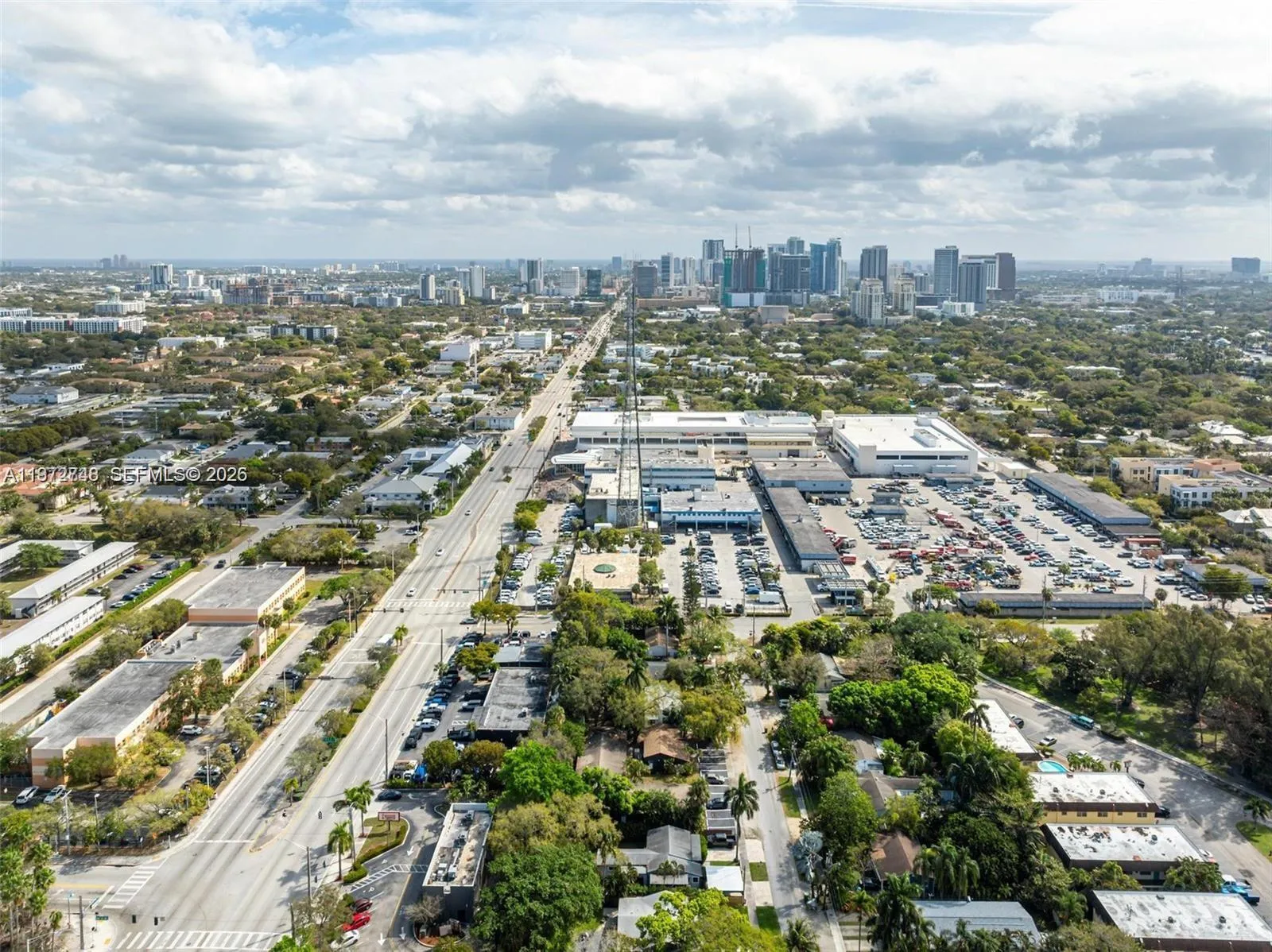 5 min to downtown Ft Lauderdale