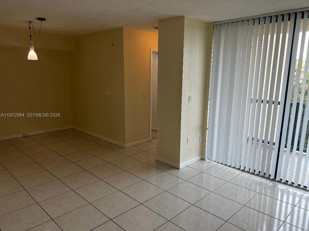 11750 Sw 18th St 426-1, Miami, Florida 33175, Miami, Florida 33175, 2 Bedrooms Bedrooms, ,2 BathroomsBathrooms,Residential Lease,For Rent,11750 Sw 18th St 426-1, Miami, Florida 33175,A11972964