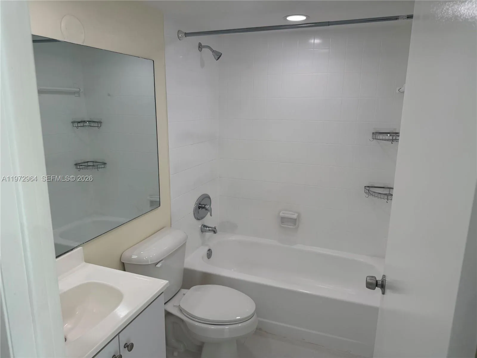 11750 Sw 18th St 426-1, Miami, Florida 33175, Miami, Florida 33175, 2 Bedrooms Bedrooms, ,2 BathroomsBathrooms,Residential Lease,For Rent,11750 Sw 18th St 426-1, Miami, Florida 33175,A11972964