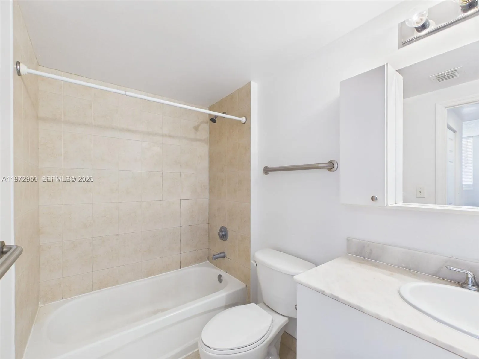 275 Ne 18th St 810, Miami, Florida 33132, Miami, Florida 33132, 2 Bedrooms Bedrooms, ,2 BathroomsBathrooms,Residential Lease,For Rent,275 Ne 18th St 810, Miami, Florida 33132,A11972950