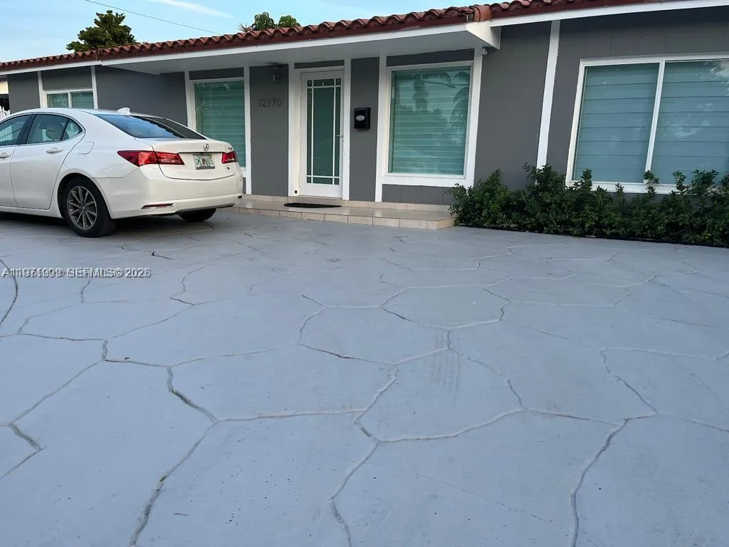 12770 Sw 18th St Null, Miami, Florida 33175, Miami, Florida 33175, 3 Bedrooms Bedrooms, ,2 BathroomsBathrooms,Residential Lease,For Rent,12770 Sw 18th St Null, Miami, Florida 33175,A11971099