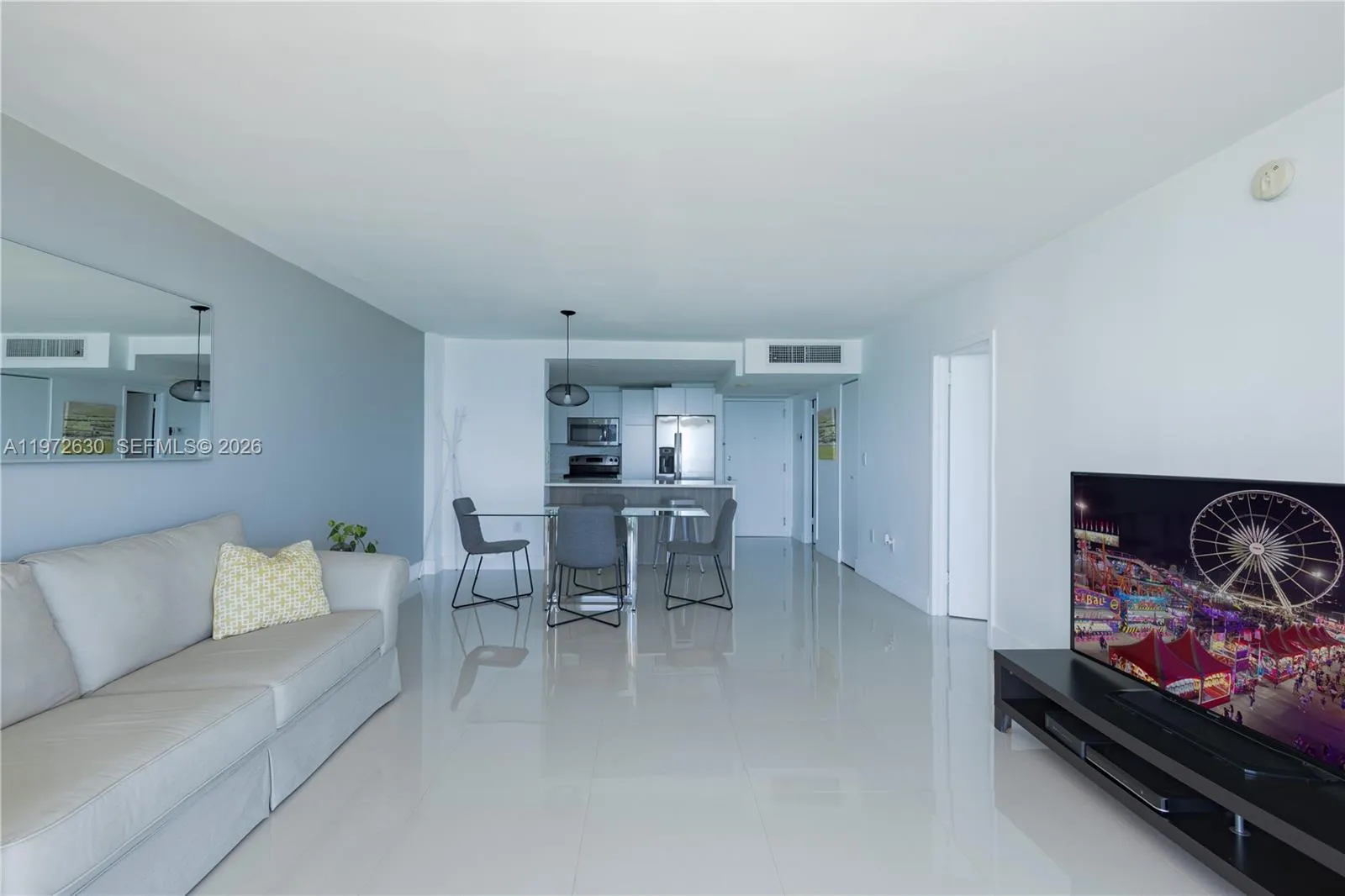 5701 Collins Ave 1204, Miami Beach, Florida 33140, Miami Beach, Florida 33140, 1 Bedroom Bedrooms, ,2 BathroomsBathrooms,Residential Lease,For Rent,5701 Collins Ave 1204, Miami Beach, Florida 33140,A11972630