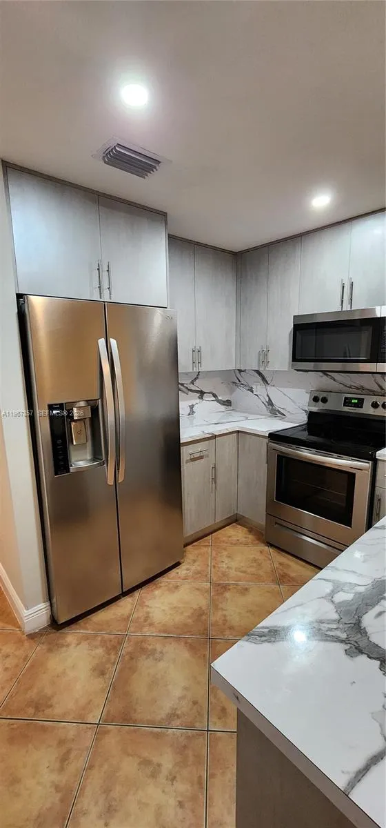 Miami Lakes, Florida 33016, 3 Bedrooms Bedrooms, ,2 BathroomsBathrooms,Residential Lease,For Rent,A11967357
