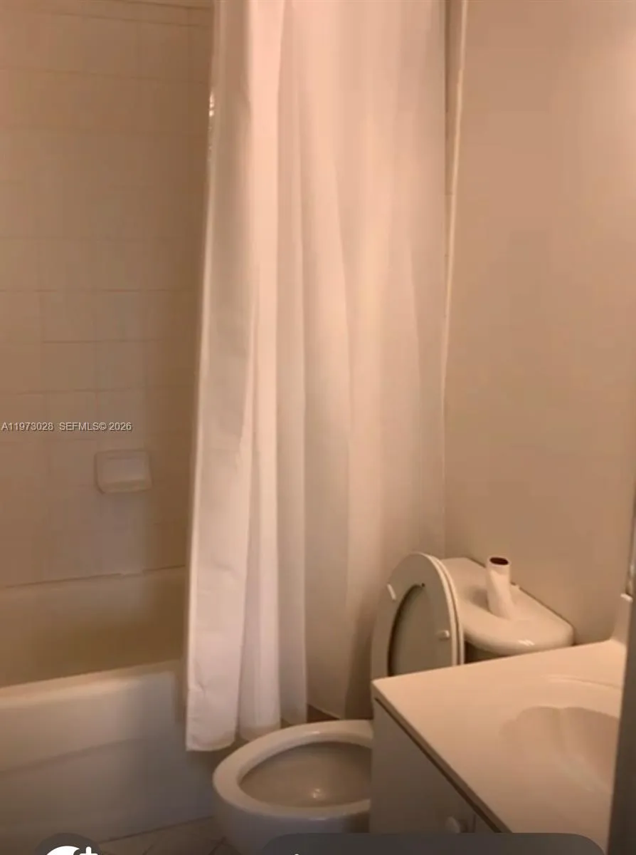 1270 Se 26th St 204, Homestead, Florida 33035, Homestead, Florida 33035, 2 Bedrooms Bedrooms, ,2 BathroomsBathrooms,Residential,For Sale,1270 Se 26th St 204, Homestead, Florida 33035,A11973028