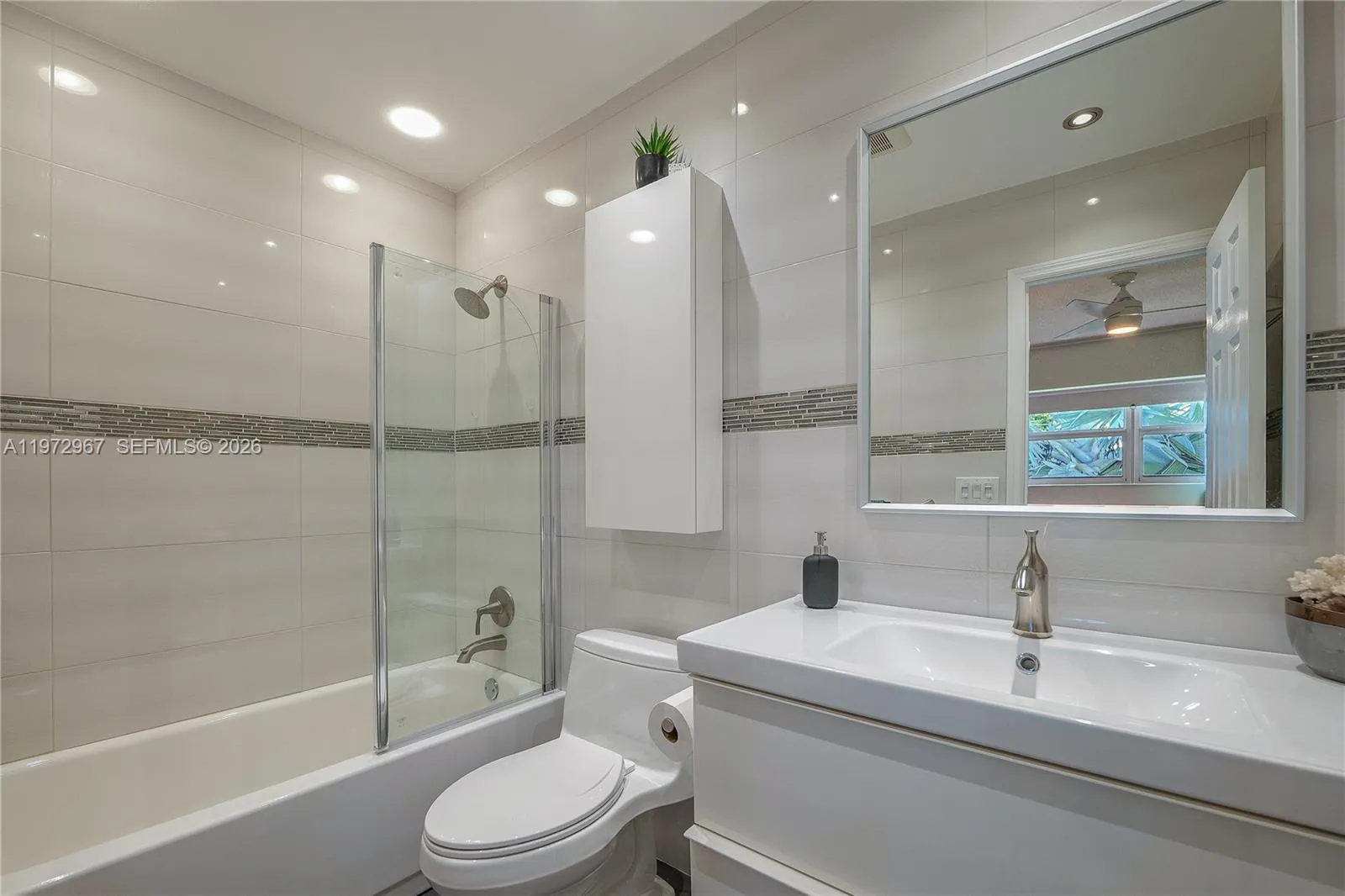 5171 W Oakland Park Blvd 309, Lauderdale Lakes, Fl, Lauderdale Lakes, Florida 33313, 2 Bedrooms Bedrooms, ,2 BathroomsBathrooms,Residential,For Sale,5171 W Oakland Park Blvd 309, Lauderdale Lakes, Fl,A11972967