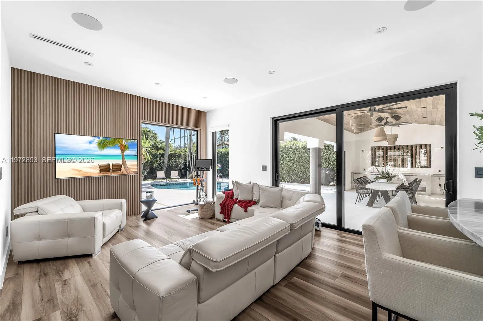 1424 Algardi Ave, Coral Gables, Florida 33146, Coral Gables, Florida 33146, 3 Bedrooms Bedrooms, ,3 BathroomsBathrooms,Residential,For Sale,1424 Algardi Ave, Coral Gables, Florida 33146,A11972853