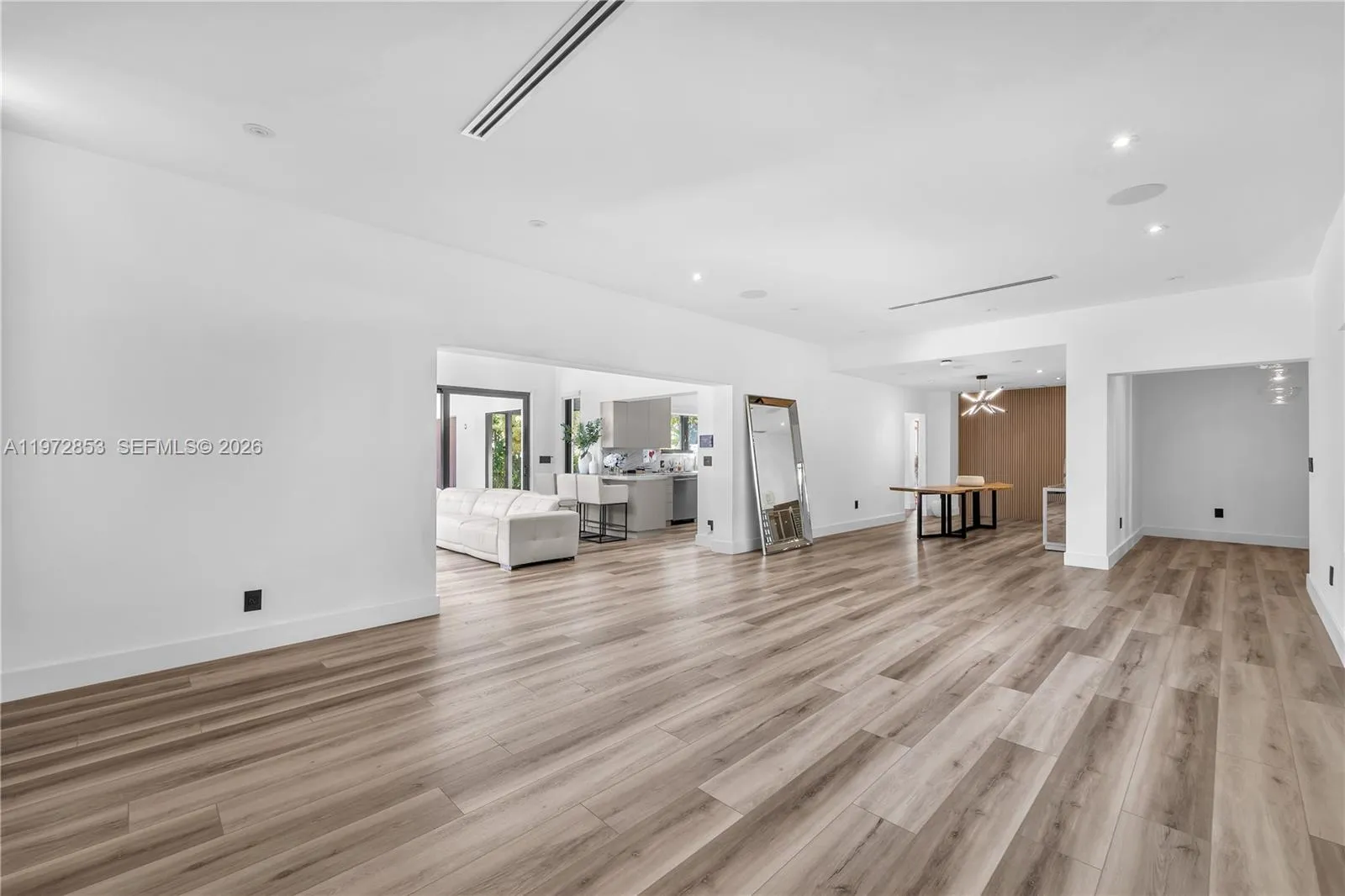 1424 Algardi Ave, Coral Gables, Florida 33146, Coral Gables, Florida 33146, 3 Bedrooms Bedrooms, ,3 BathroomsBathrooms,Residential,For Sale,1424 Algardi Ave, Coral Gables, Florida 33146,A11972853