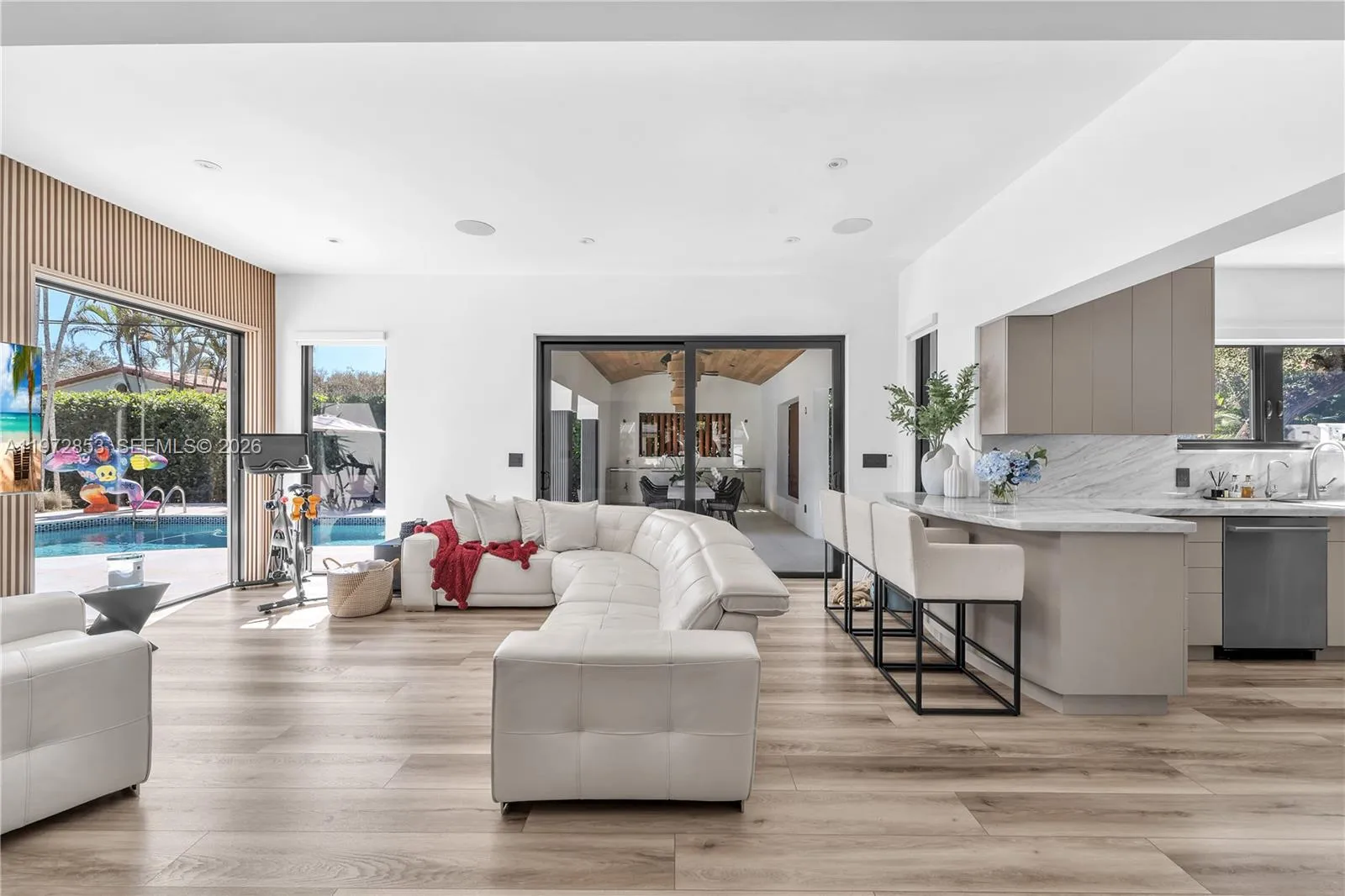 1424 Algardi Ave, Coral Gables, Florida 33146, Coral Gables, Florida 33146, 3 Bedrooms Bedrooms, ,3 BathroomsBathrooms,Residential,For Sale,1424 Algardi Ave, Coral Gables, Florida 33146,A11972853