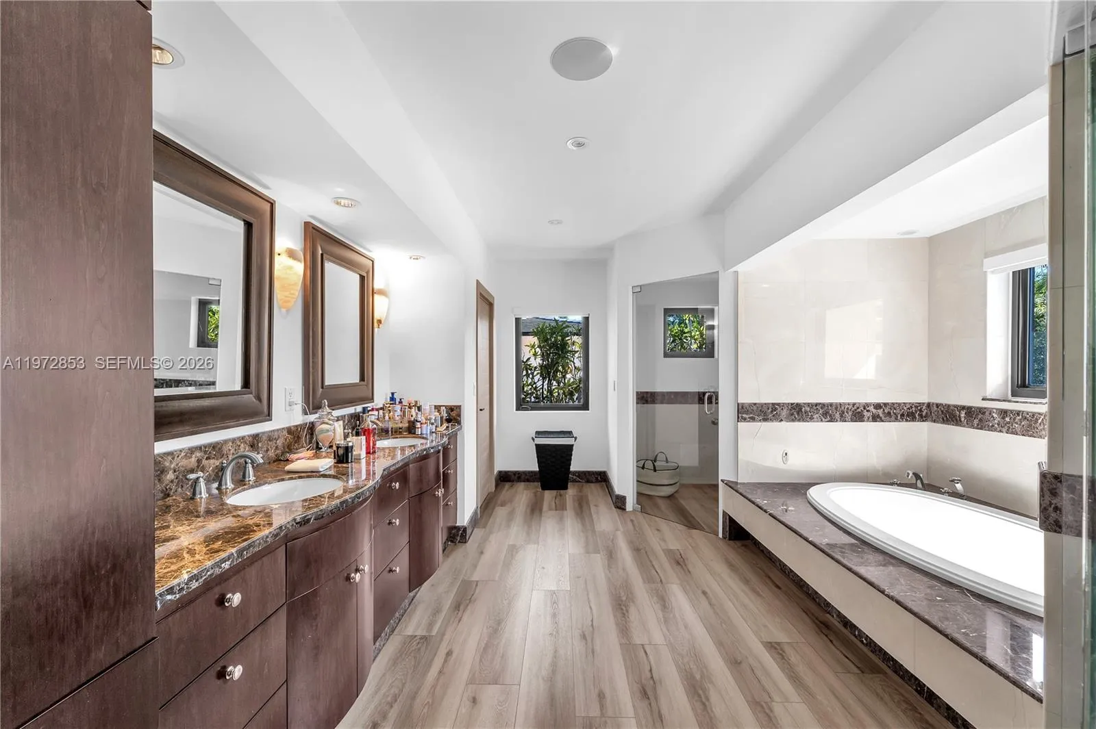 1424 Algardi Ave, Coral Gables, Florida 33146, Coral Gables, Florida 33146, 3 Bedrooms Bedrooms, ,3 BathroomsBathrooms,Residential,For Sale,1424 Algardi Ave, Coral Gables, Florida 33146,A11972853