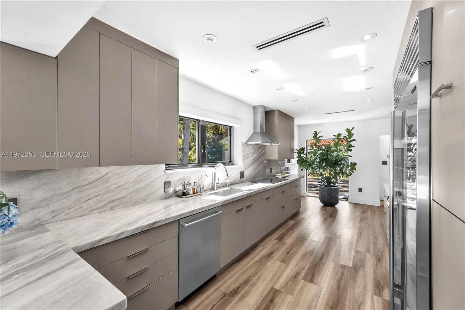 1424 Algardi Ave, Coral Gables, Florida 33146, Coral Gables, Florida 33146, 3 Bedrooms Bedrooms, ,3 BathroomsBathrooms,Residential,For Sale,1424 Algardi Ave, Coral Gables, Florida 33146,A11972853
