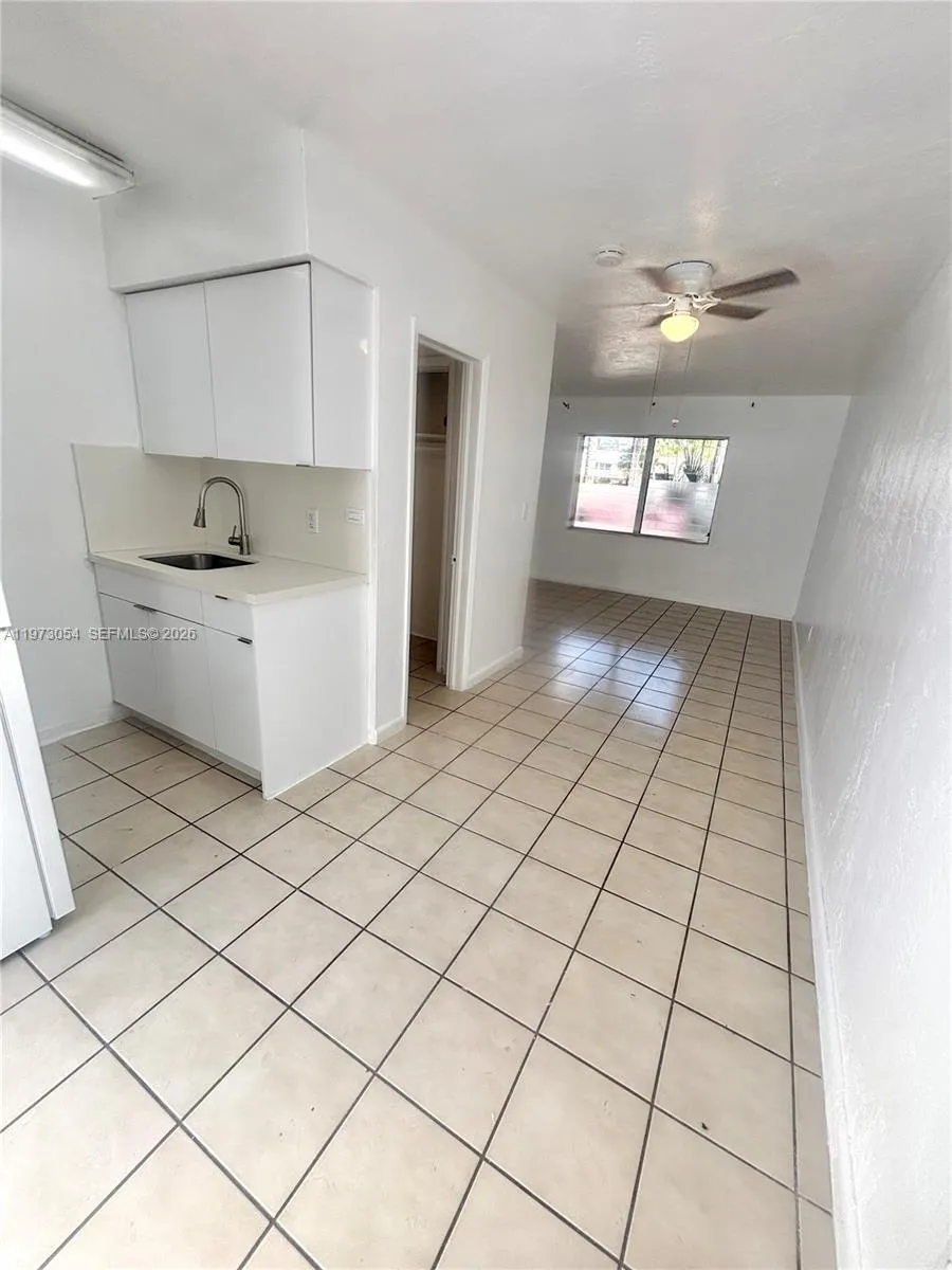 15 Alhambra Cir 6, Coral Gables, Florida 33134, Coral Gables, Florida 33134, ,1 BathroomBathrooms,Residential Lease,For Rent,15 Alhambra Cir 6, Coral Gables, Florida 33134,A11973054