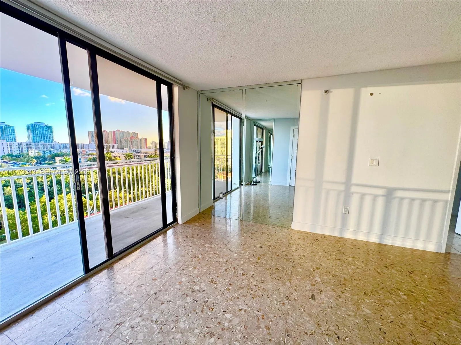 210 174th St 907, Sunny Isles Beach, Florida 33160, Sunny Isles Beach, Florida 33160, 2 Bedrooms Bedrooms, ,2 BathroomsBathrooms,Residential Lease,For Rent,210 174th St 907, Sunny Isles Beach, Florida 33160,A11973043
