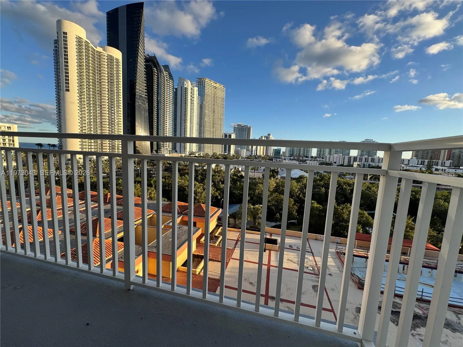210 174th St 907, Sunny Isles Beach, Florida 33160, Sunny Isles Beach, Florida 33160, 2 Bedrooms Bedrooms, ,2 BathroomsBathrooms,Residential Lease,For Rent,210 174th St 907, Sunny Isles Beach, Florida 33160,A11973043