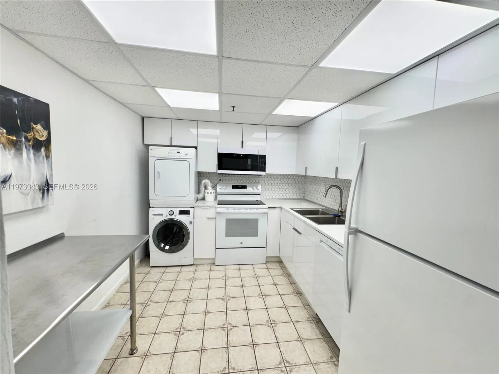210 174th St 907, Sunny Isles Beach, Florida 33160, Sunny Isles Beach, Florida 33160, 2 Bedrooms Bedrooms, ,2 BathroomsBathrooms,Residential Lease,For Rent,210 174th St 907, Sunny Isles Beach, Florida 33160,A11973043