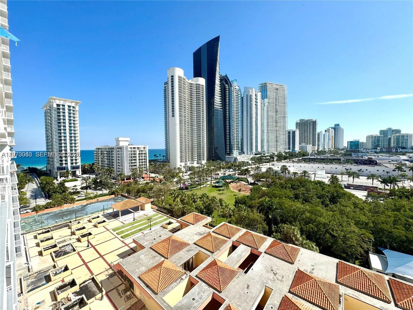 210 174th St 907, Sunny Isles Beach, Florida 33160, Sunny Isles Beach, Florida 33160, 2 Bedrooms Bedrooms, ,2 BathroomsBathrooms,Residential Lease,For Rent,210 174th St 907, Sunny Isles Beach, Florida 33160,A11973043