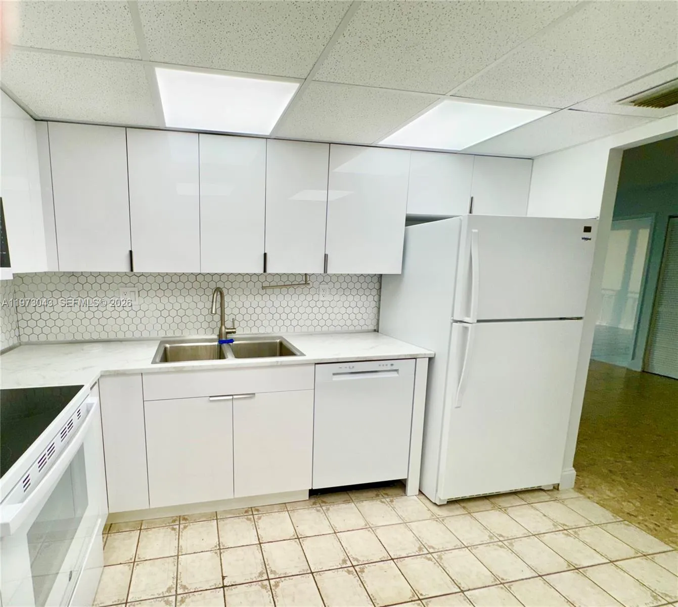 210 174th St 907, Sunny Isles Beach, Florida 33160, Sunny Isles Beach, Florida 33160, 2 Bedrooms Bedrooms, ,2 BathroomsBathrooms,Residential Lease,For Rent,210 174th St 907, Sunny Isles Beach, Florida 33160,A11973043