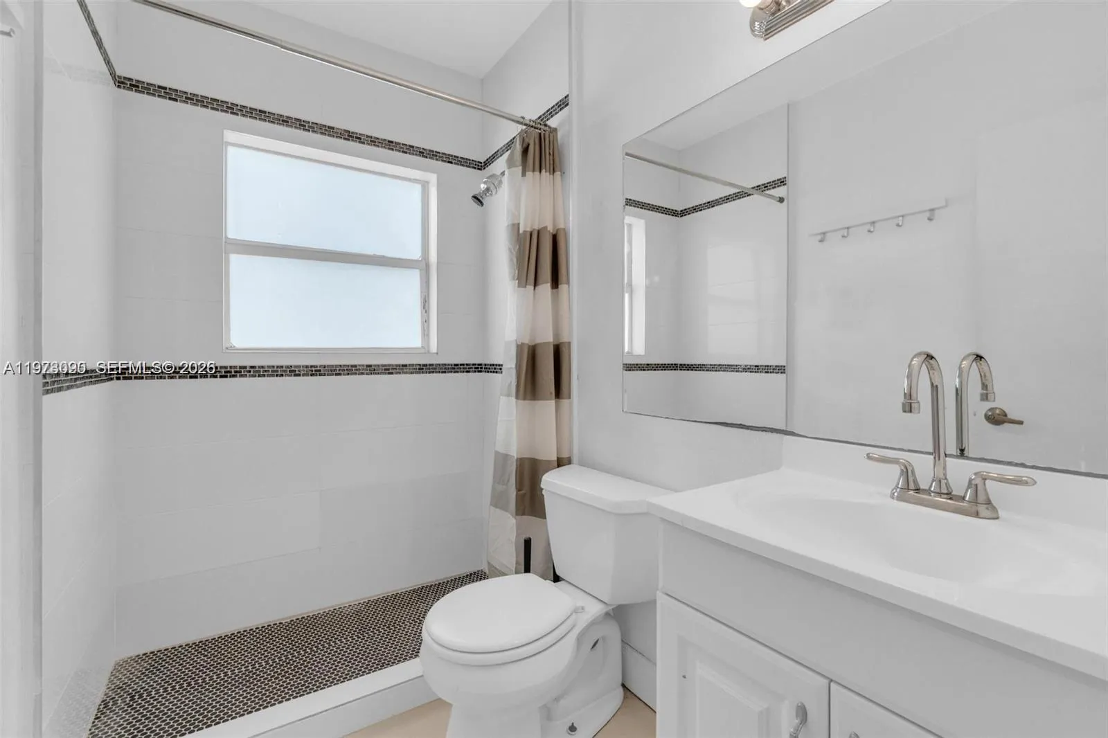 8080 Tatum Waterway Dr 25, Miami Beach, Florida 33, Miami Beach, Florida 33141, ,1 BathroomBathrooms,Residential Lease,For Rent,8080 Tatum Waterway Dr 25, Miami Beach, Florida 33,A11973090