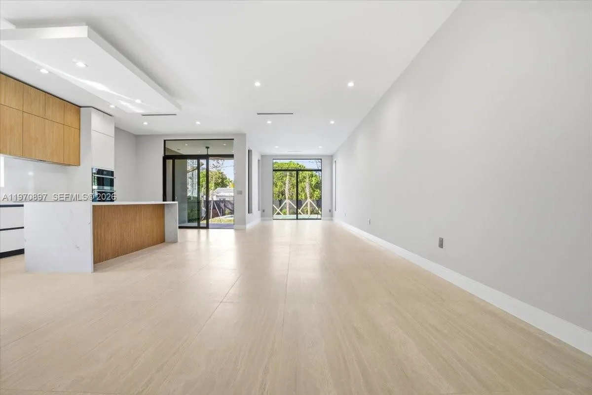 1637 Monroe St, Hollywood, Florida 33020, Hollywood, Florida 33020, 4 Bedrooms Bedrooms, ,4 BathroomsBathrooms,Residential,For Sale,1637 Monroe St, Hollywood, Florida 33020,A11970897