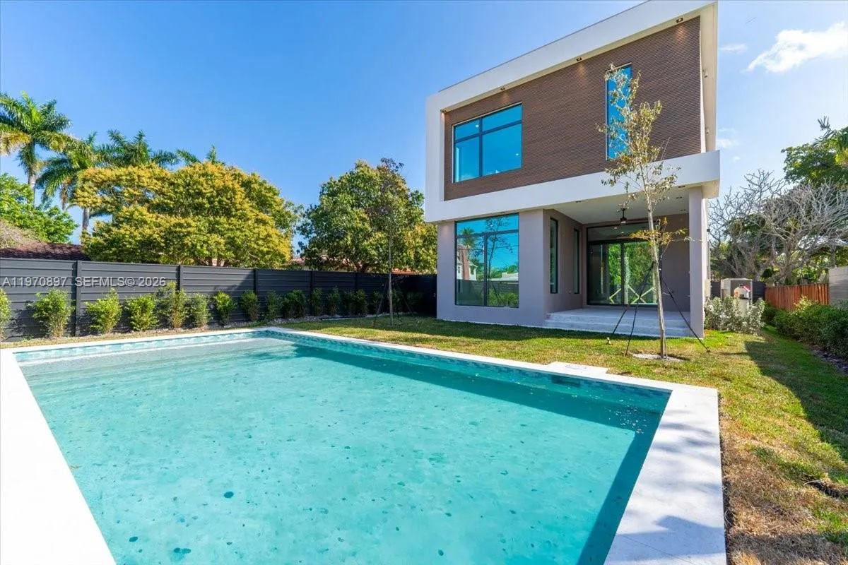 1637 Monroe St, Hollywood, Florida 33020, Hollywood, Florida 33020, 4 Bedrooms Bedrooms, ,4 BathroomsBathrooms,Residential,For Sale,1637 Monroe St, Hollywood, Florida 33020,A11970897