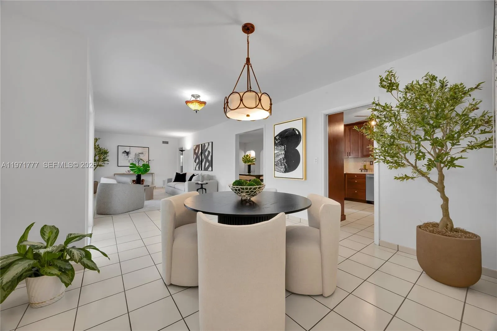 5680 Sw 86th St, Miami, Florida 33143, Miami, Florida 33143, 4 Bedrooms Bedrooms, ,2 BathroomsBathrooms,Residential,For Sale,5680 Sw 86th St, Miami, Florida 33143,A11971777