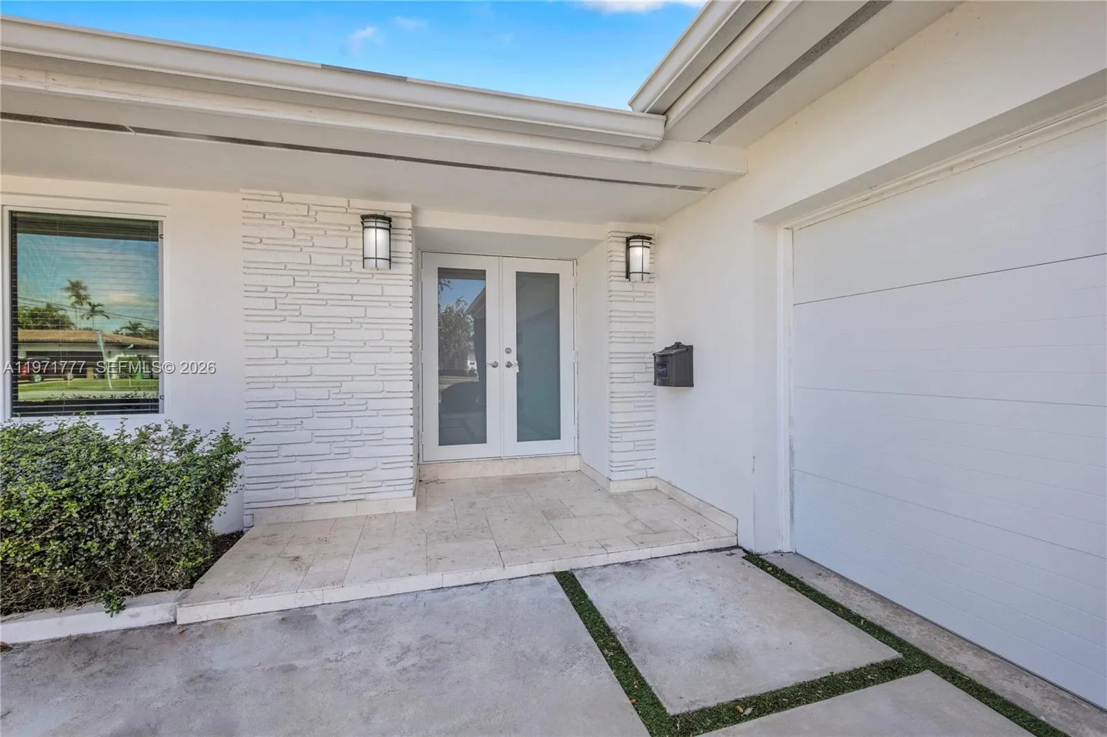 5680 Sw 86th St, Miami, Florida 33143, Miami, Florida 33143, 4 Bedrooms Bedrooms, ,2 BathroomsBathrooms,Residential,For Sale,5680 Sw 86th St, Miami, Florida 33143,A11971777
