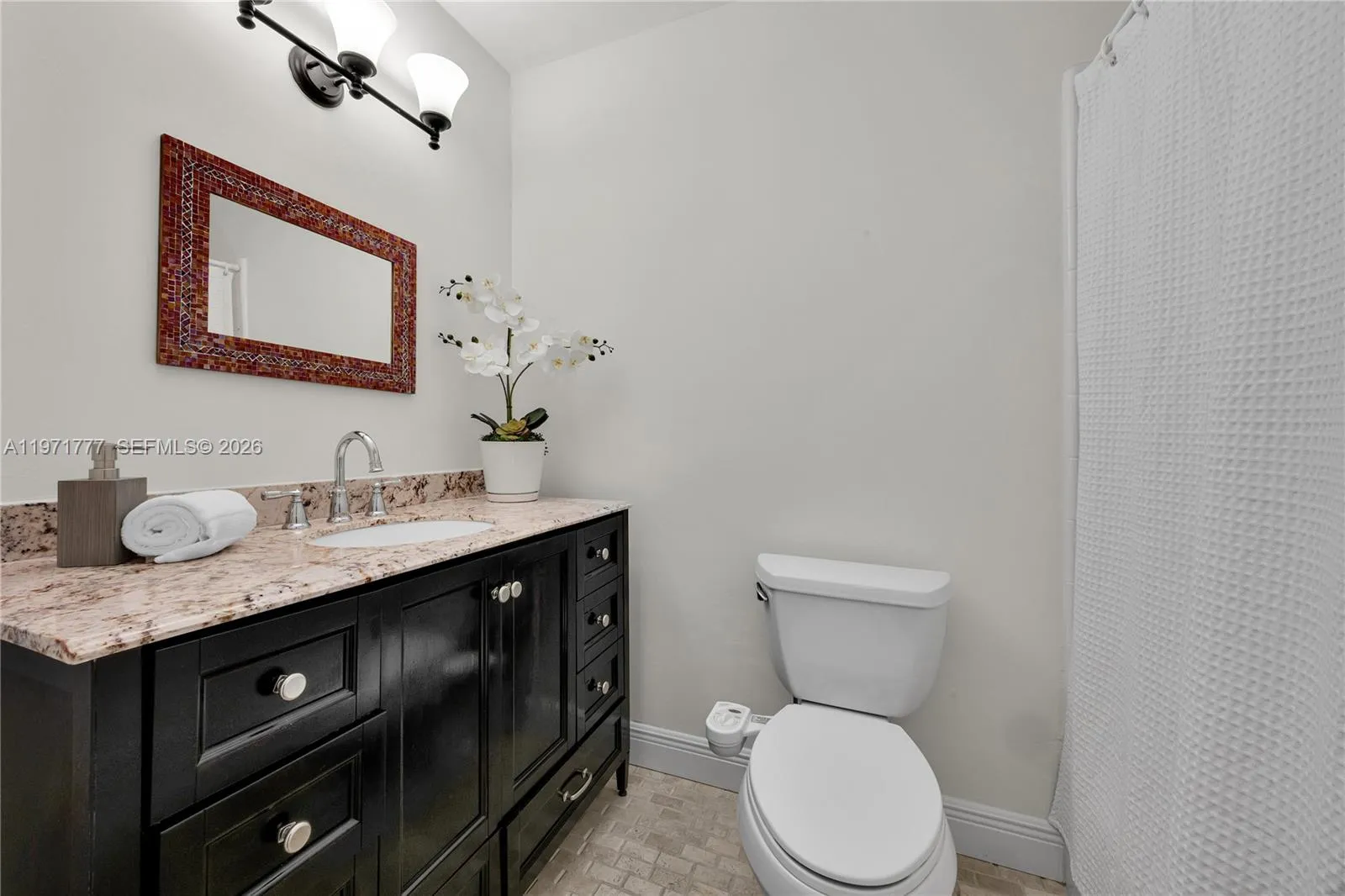 5680 Sw 86th St, Miami, Florida 33143, Miami, Florida 33143, 4 Bedrooms Bedrooms, ,2 BathroomsBathrooms,Residential,For Sale,5680 Sw 86th St, Miami, Florida 33143,A11971777