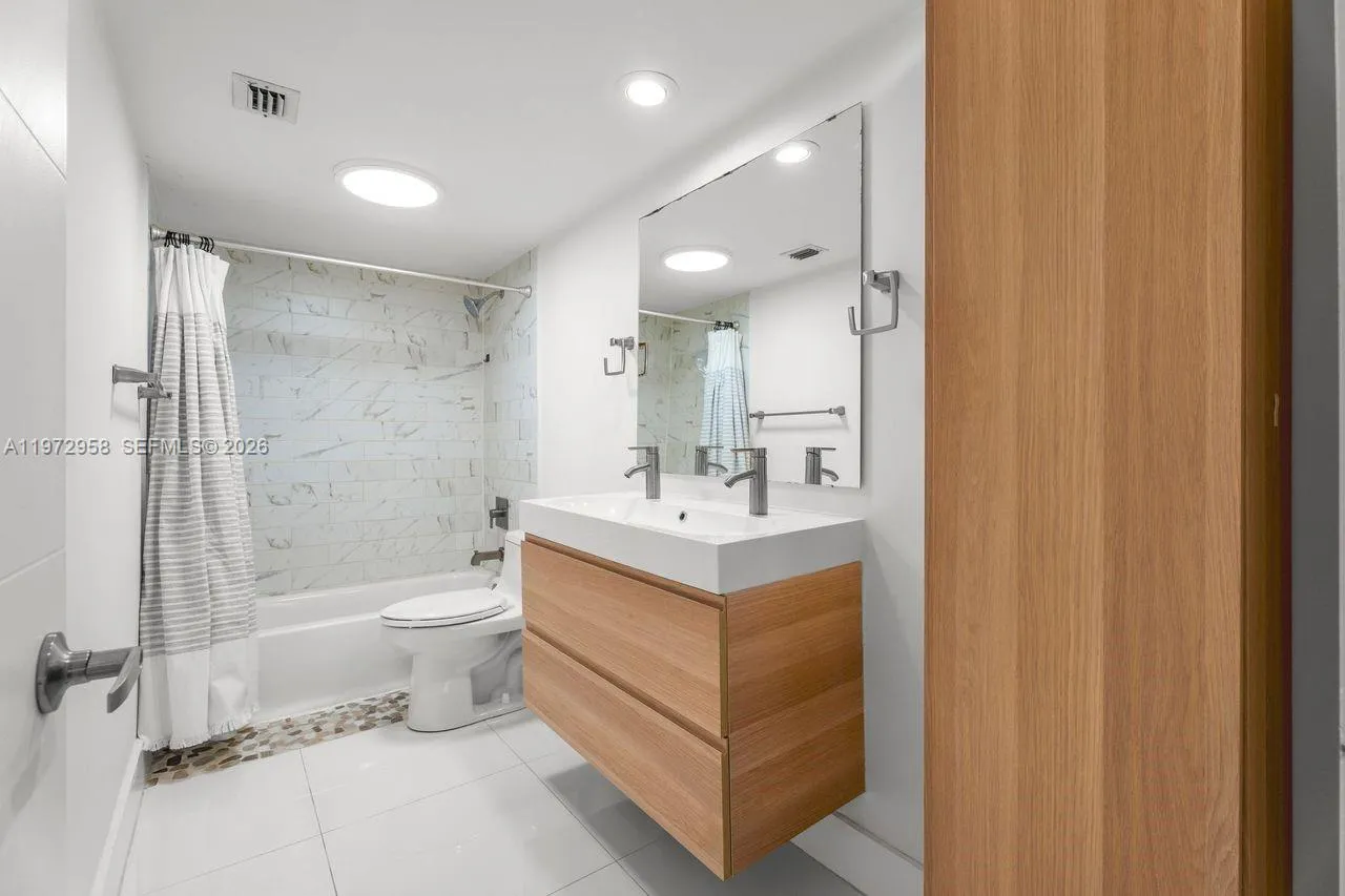 Miami, Florida 33129, Miami, Florida 33129, 1 Bedroom Bedrooms, ,1 BathroomBathrooms,Residential,For Sale, Miami, Florida 33129,A11972958