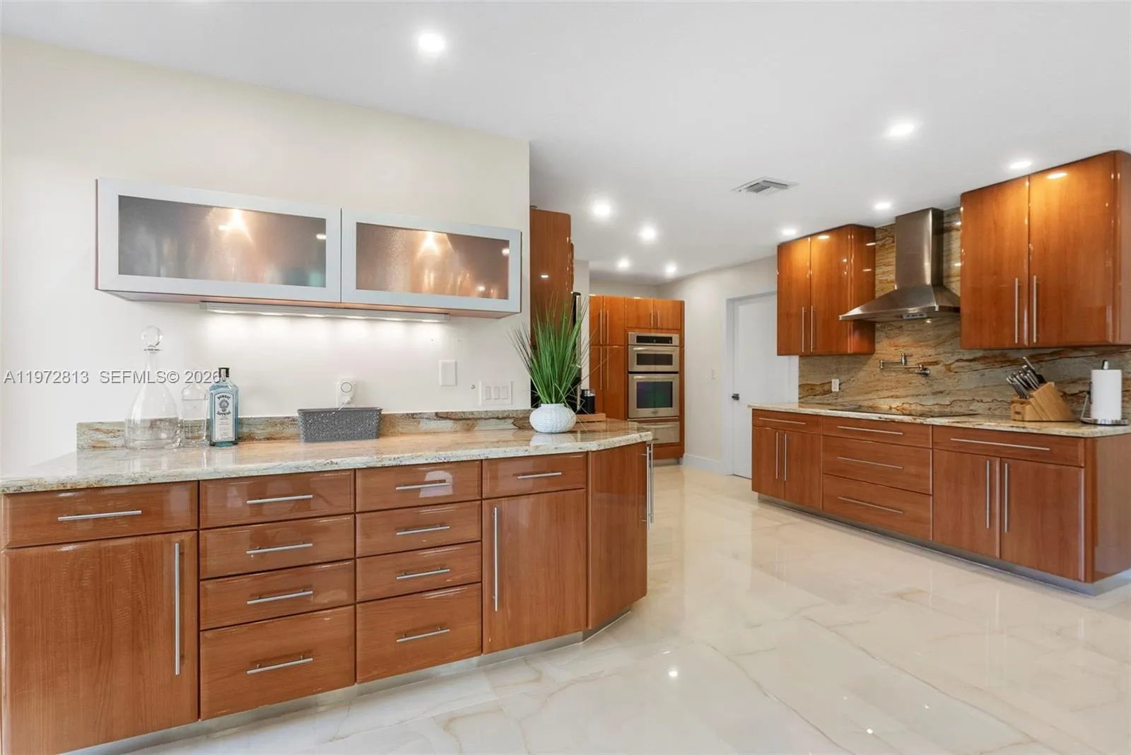 76 Isle Of Venice Dr H, Fort Lauderdale, Florida 3, Fort Lauderdale, Florida 33301, 3 Bedrooms Bedrooms, ,2 BathroomsBathrooms,Residential,For Sale,76 Isle Of Venice Dr H, Fort Lauderdale, Florida 3,A11972813