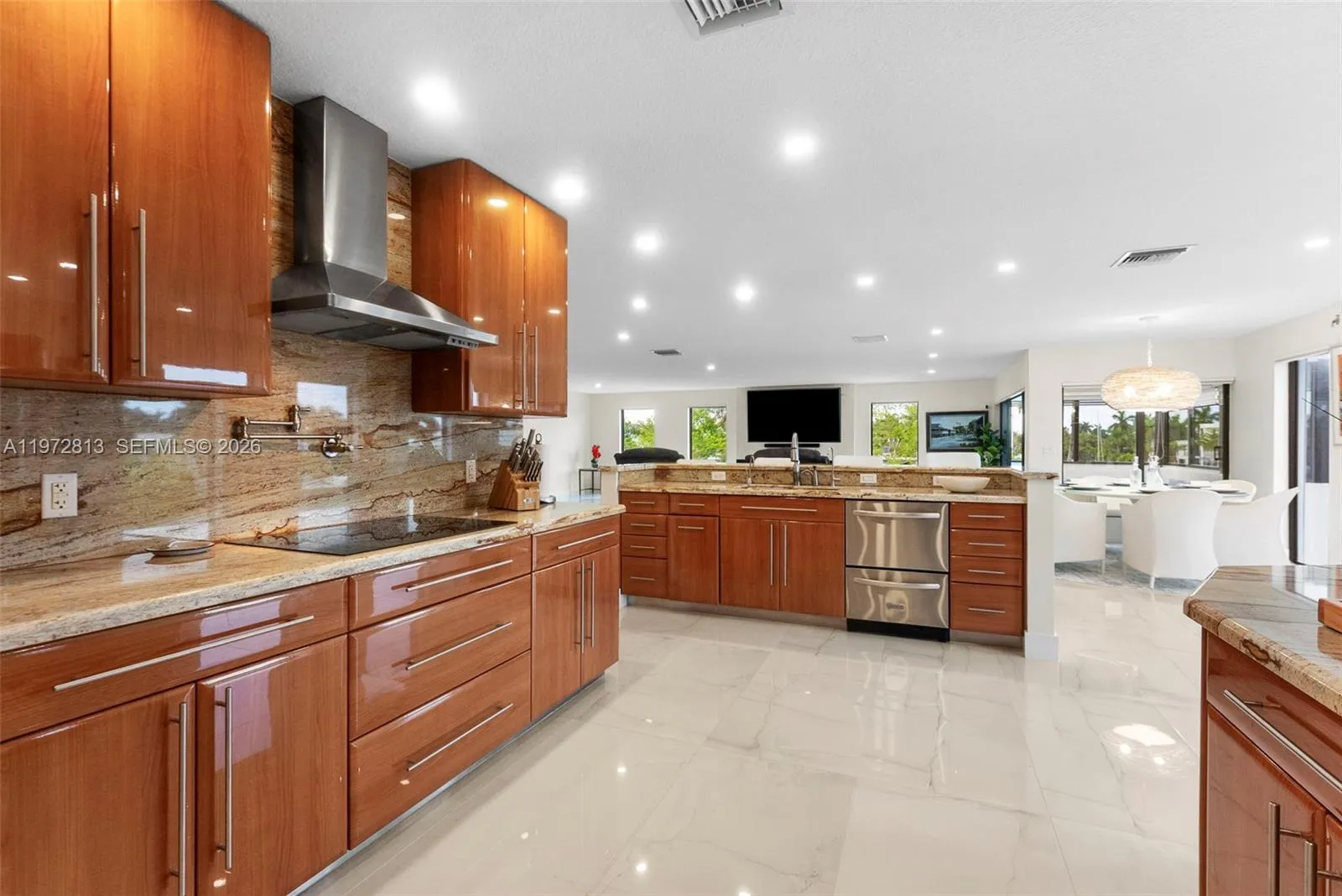 76 Isle Of Venice Dr H, Fort Lauderdale, Florida 3, Fort Lauderdale, Florida 33301, 3 Bedrooms Bedrooms, ,2 BathroomsBathrooms,Residential,For Sale,76 Isle Of Venice Dr H, Fort Lauderdale, Florida 3,A11972813