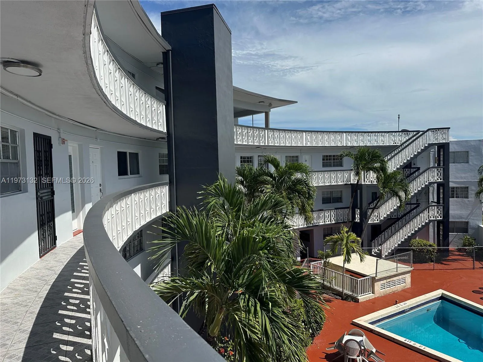 11 Sw 52nd Ave 3c, Miami, Florida 33134, Miami, Florida 33134, 1 Bedroom Bedrooms, ,1 BathroomBathrooms,Residential,For Sale,11 Sw 52nd Ave 3c, Miami, Florida 33134,A11973132