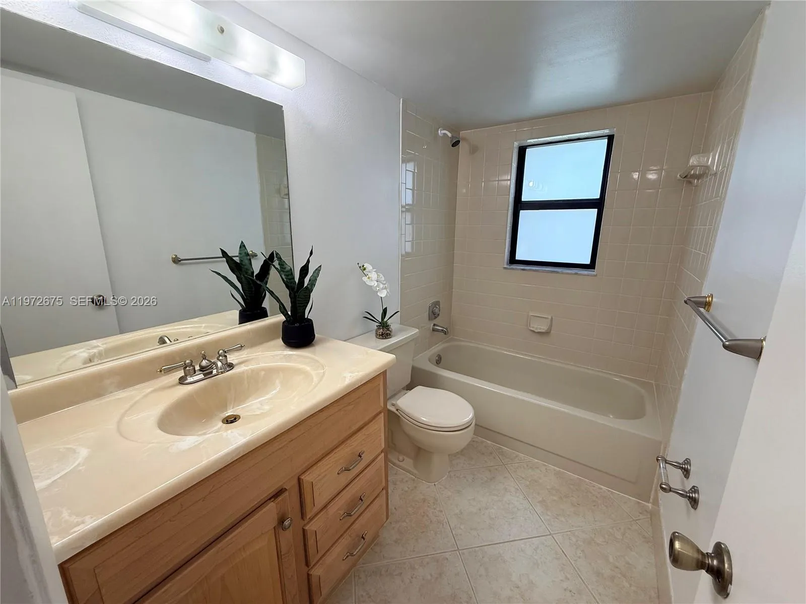 11312 Taft St 11312, Pembroke Pines, Florida 33026, Pembroke Pines, Florida 33026, 2 Bedrooms Bedrooms, ,2 BathroomsBathrooms,Residential,For Sale,11312 Taft St 11312, Pembroke Pines, Florida 33026,A11972675