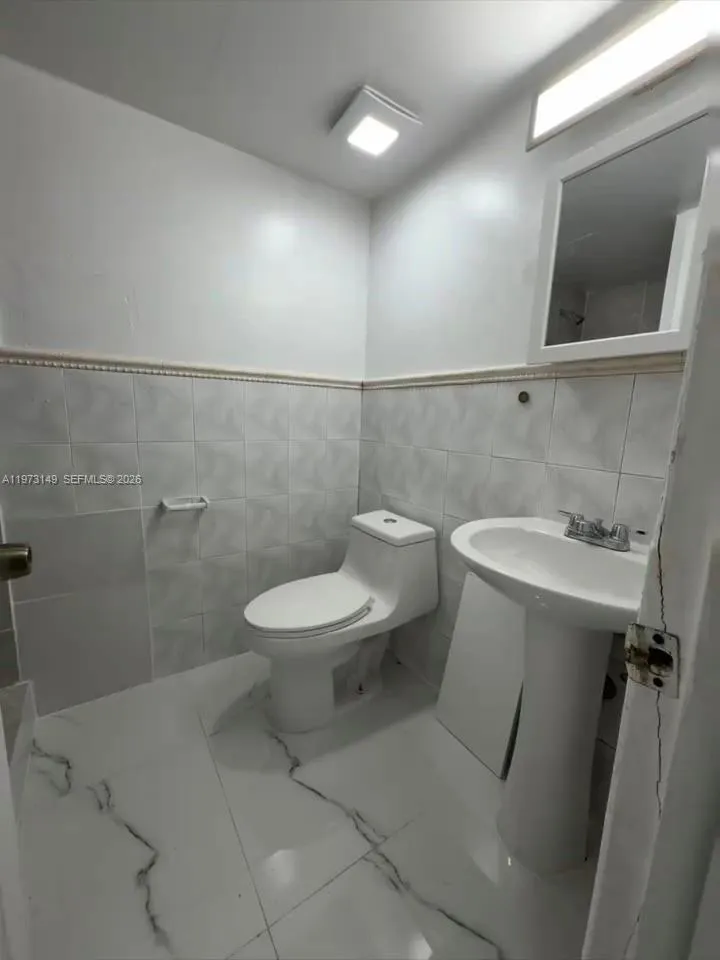 4719 Nw 7th St 307-11, Miami, Florida 33126, Miami, Florida 33126, 2 Bedrooms Bedrooms, ,2 BathroomsBathrooms,Residential Lease,For Rent,4719 Nw 7th St 307-11, Miami, Florida 33126,A11973149