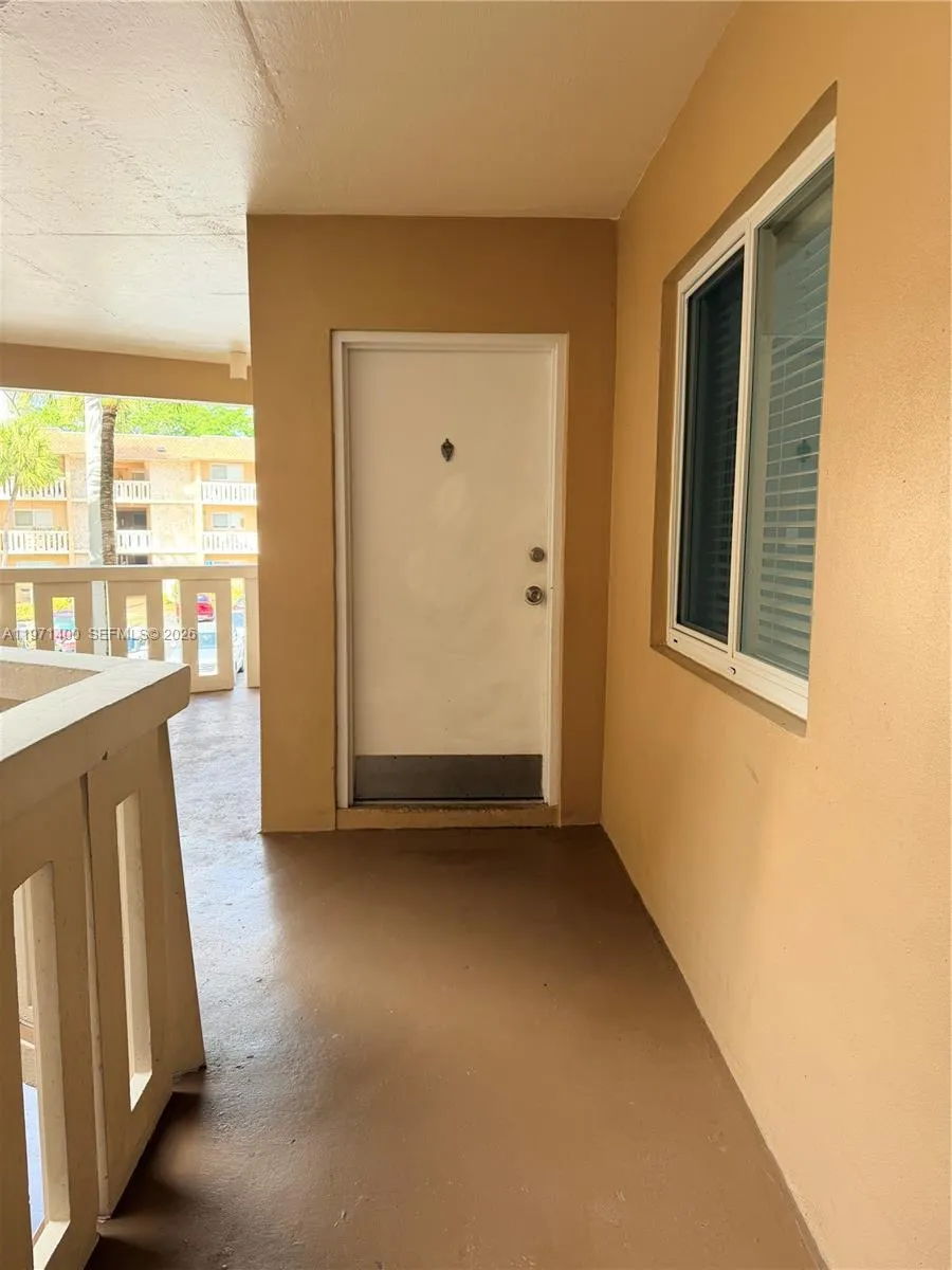 7430 Miami Lakes Dr E210, Miami Lakes, Florida 330, Miami Lakes, Florida 33014, 2 Bedrooms Bedrooms, ,2 BathroomsBathrooms,Residential Lease,For Rent,7430 Miami Lakes Dr E210, Miami Lakes, Florida 330,A11971400