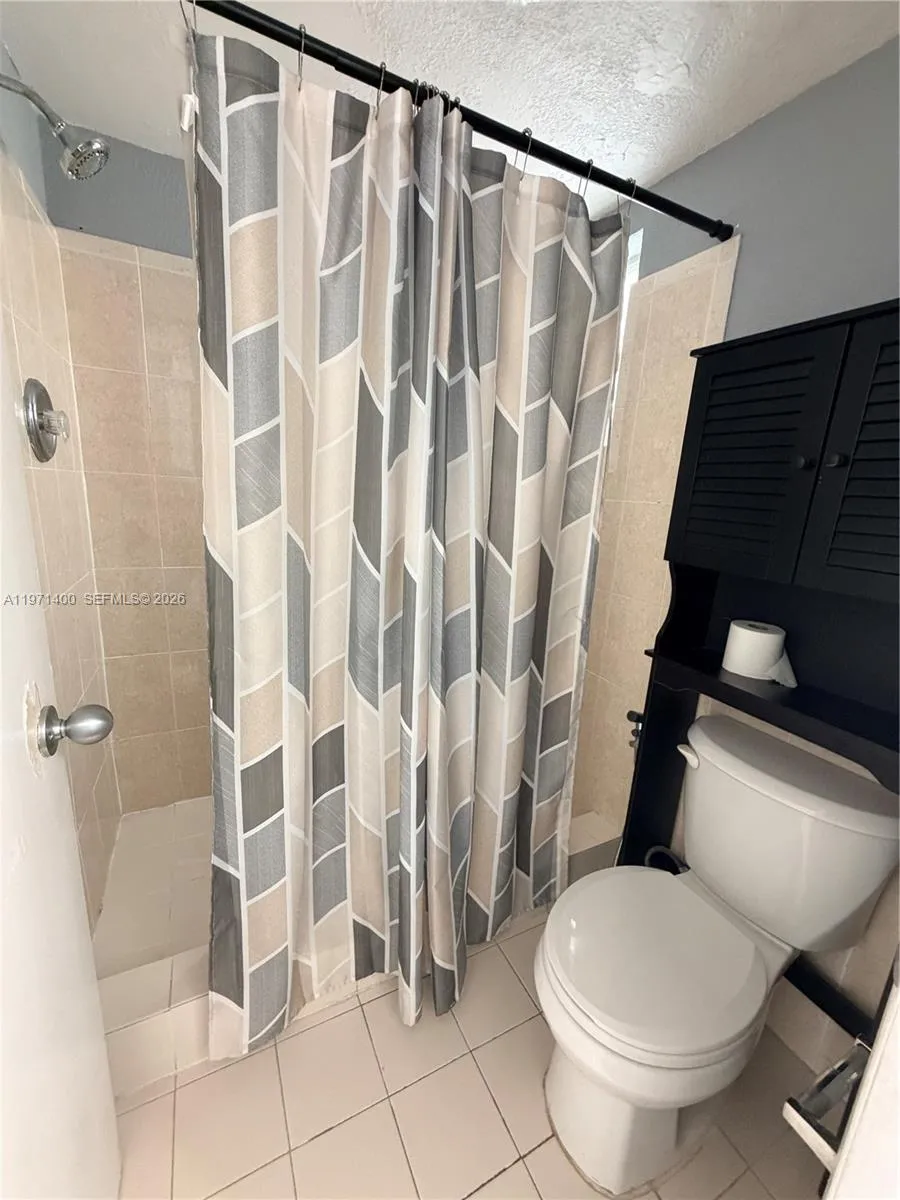 7430 Miami Lakes Dr E210, Miami Lakes, Florida 330, Miami Lakes, Florida 33014, 2 Bedrooms Bedrooms, ,2 BathroomsBathrooms,Residential Lease,For Rent,7430 Miami Lakes Dr E210, Miami Lakes, Florida 330,A11971400