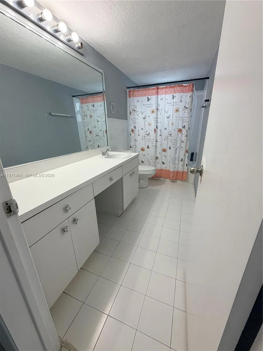 7430 Miami Lakes Dr E210, Miami Lakes, Florida 330, Miami Lakes, Florida 33014, 2 Bedrooms Bedrooms, ,2 BathroomsBathrooms,Residential Lease,For Rent,7430 Miami Lakes Dr E210, Miami Lakes, Florida 330,A11971400