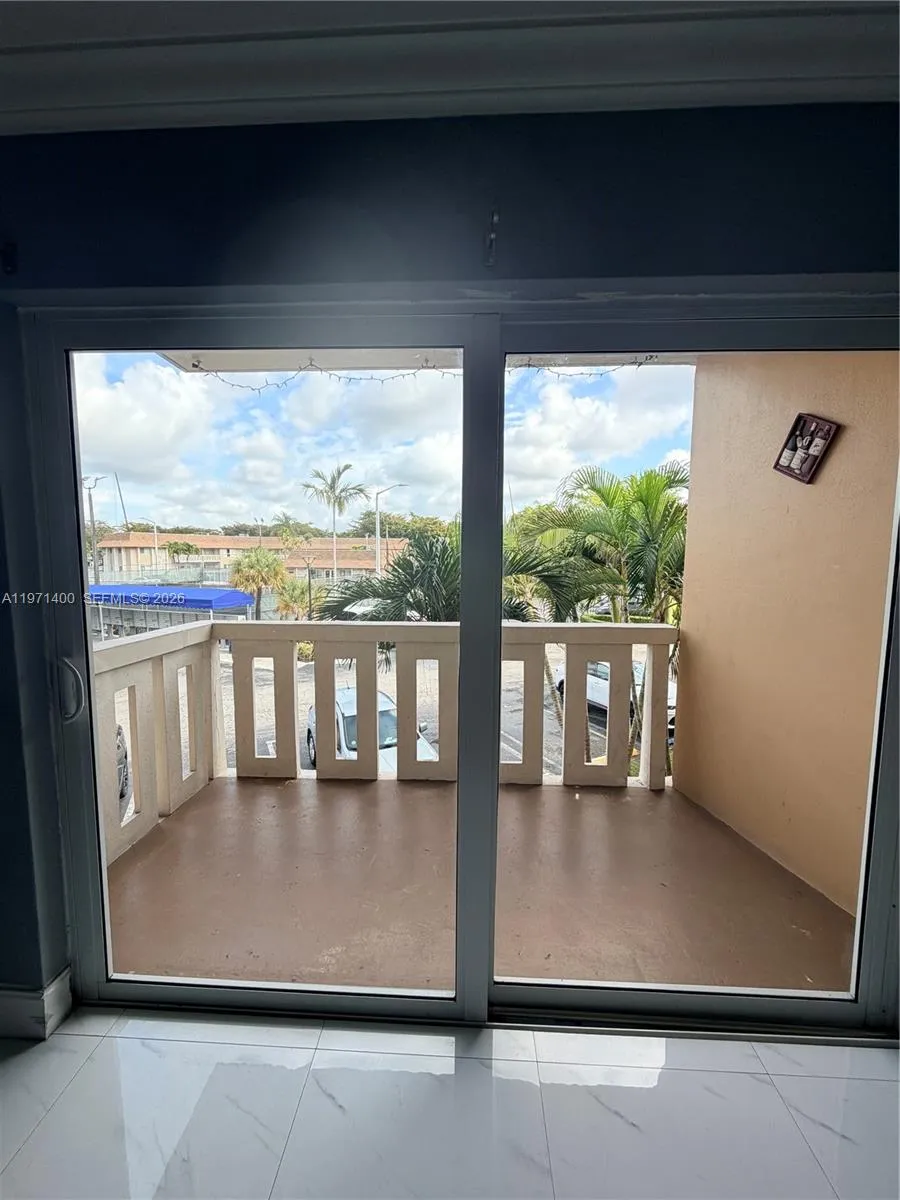 7430 Miami Lakes Dr E210, Miami Lakes, Florida 330, Miami Lakes, Florida 33014, 2 Bedrooms Bedrooms, ,2 BathroomsBathrooms,Residential Lease,For Rent,7430 Miami Lakes Dr E210, Miami Lakes, Florida 330,A11971400