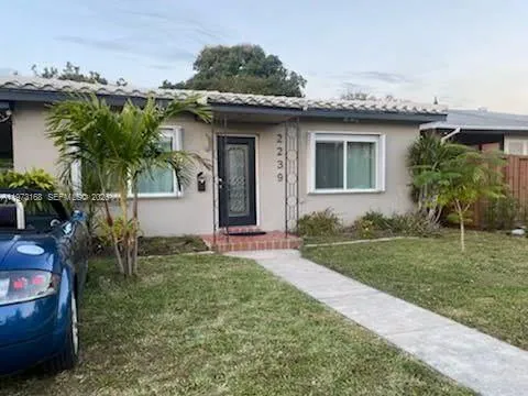 2239 Johnson St 0, Hollywood, Florida 33020, Hollywood, Florida 33020, 2 Bedrooms Bedrooms, ,1 BathroomBathrooms,Residential Lease,For Rent,2239 Johnson St 0, Hollywood, Florida 33020,A11973168