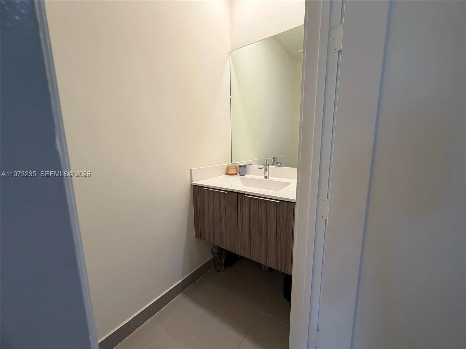 Social Bathroom first floor