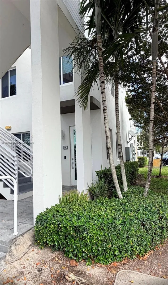 6401 Nw 103rd Pl 106, Doral, Florida 33178, Doral, Florida 33178, 3 Bedrooms Bedrooms, ,2 BathroomsBathrooms,Residential,For Sale,6401 Nw 103rd Pl 106, Doral, Florida 33178,A11973235