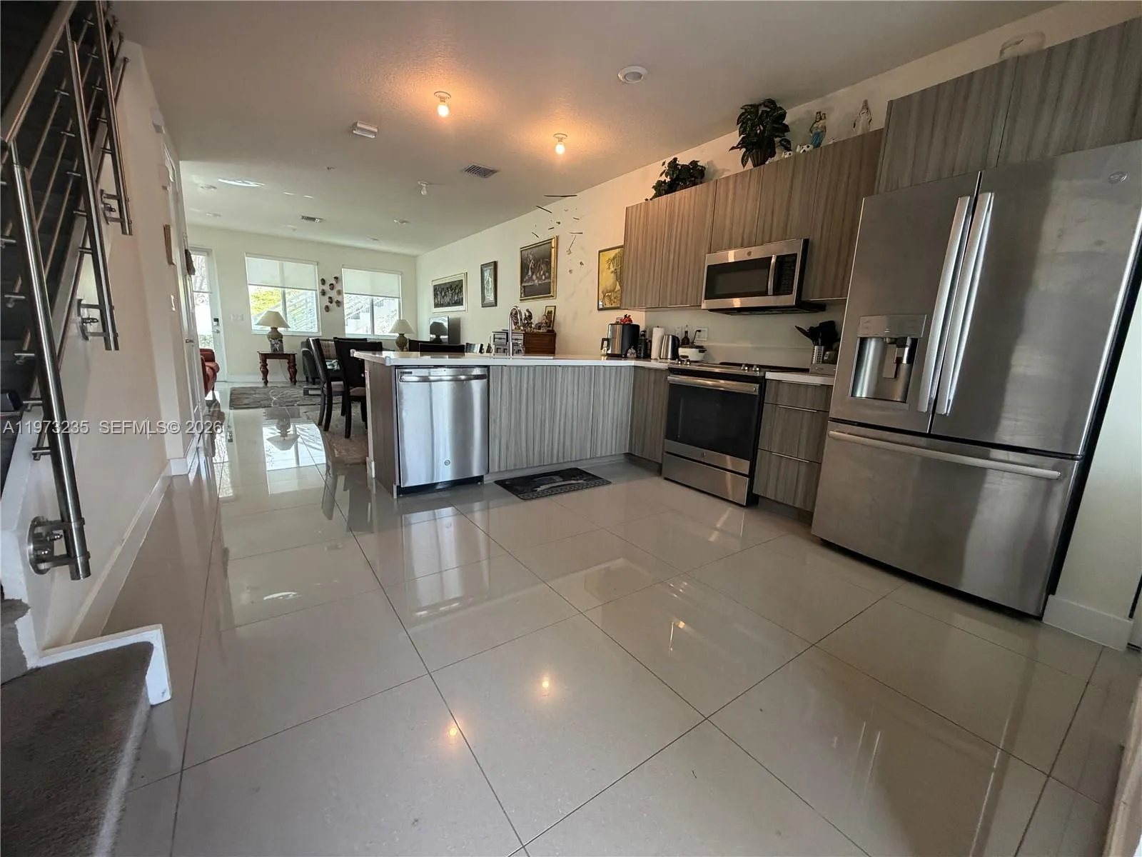 6401 Nw 103rd Pl 106, Doral, Florida 33178, Doral, Florida 33178, 3 Bedrooms Bedrooms, ,2 BathroomsBathrooms,Residential,For Sale,6401 Nw 103rd Pl 106, Doral, Florida 33178,A11973235