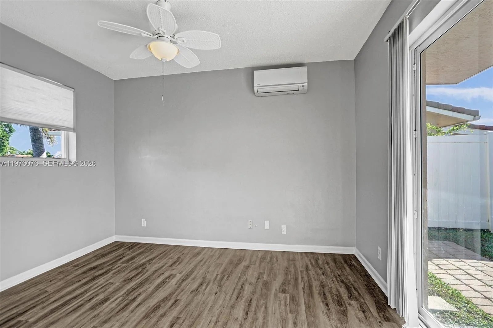 949 Se 10th Ct, Pompano Beach, Florida 33060, Pompano Beach, Florida 33060, 3 Bedrooms Bedrooms, ,2 BathroomsBathrooms,Residential Lease,For Rent,949 Se 10th Ct, Pompano Beach, Florida 33060,A11973073