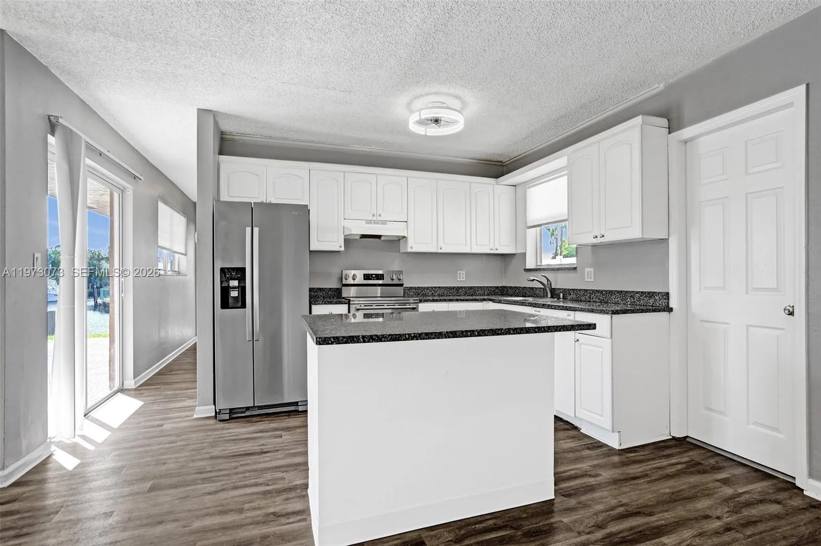 949 Se 10th Ct, Pompano Beach, Florida 33060, Pompano Beach, Florida 33060, 3 Bedrooms Bedrooms, ,2 BathroomsBathrooms,Residential Lease,For Rent,949 Se 10th Ct, Pompano Beach, Florida 33060,A11973073